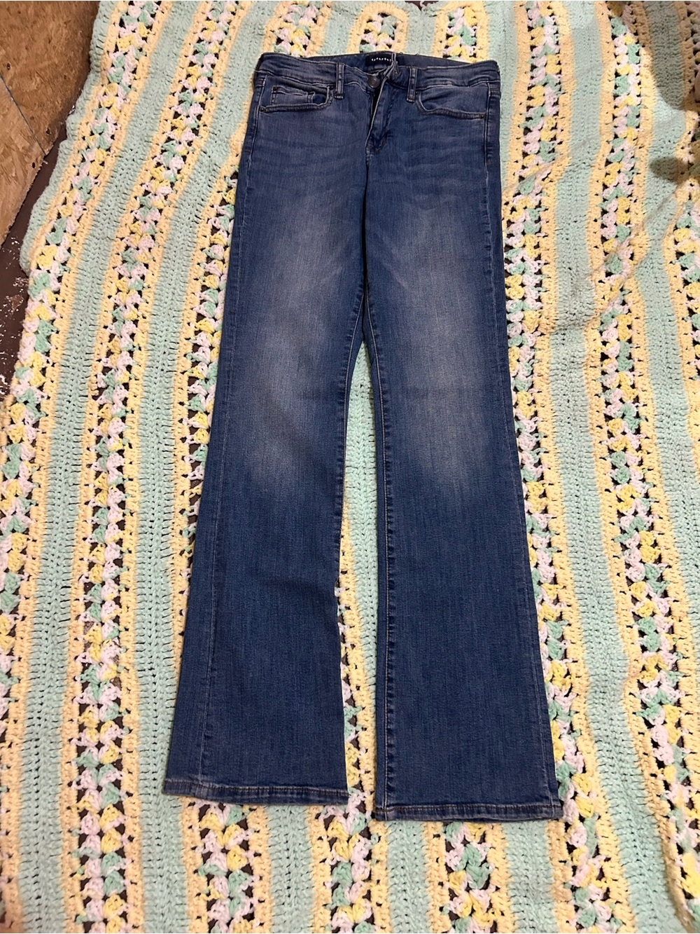 Aeropostale Mid Rise Bootcut Jeans sz 6L